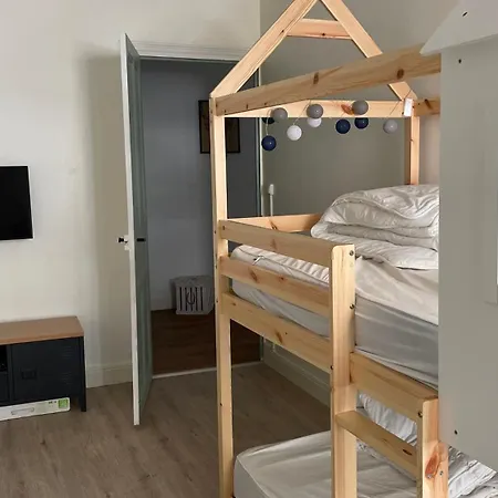 Maison De Village 15 Personnes Pradelles