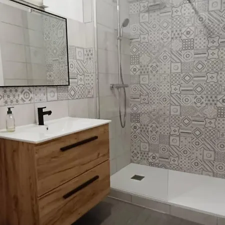 بيت للعطل Maison De Village 15 Personnes